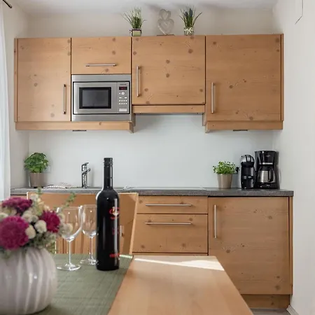 Gaestehaus Nassfeld * Tröpolach