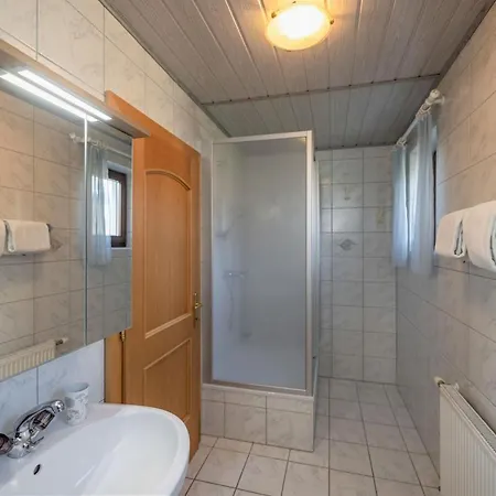 Gaestehaus Nassfeld Tröpolach