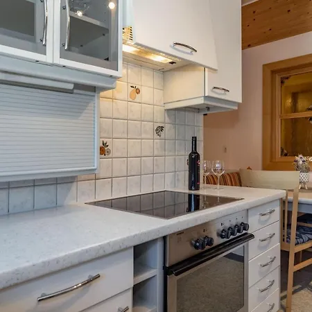 Pansiyon Gaestehaus Nassfeld Tröpolach