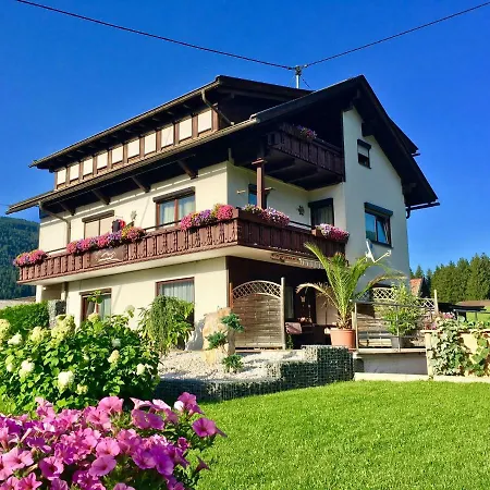 Quarto em Acomodações Particulares Gaestehaus Nassfeld *