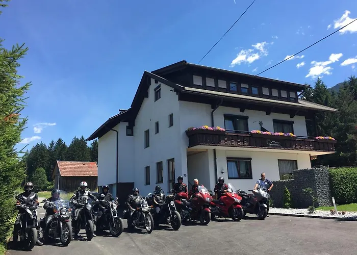 בית אירוח Gaestehaus Nassfeld טרופולאך