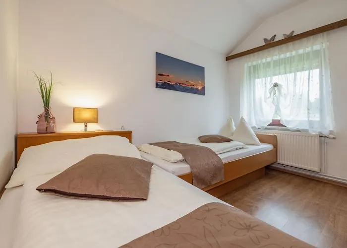 Gaestehaus Nassfeld * Tropolach